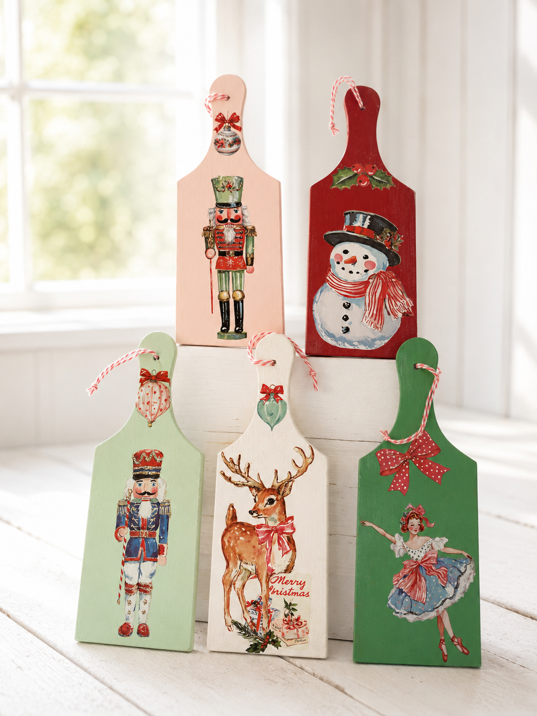 Mini cutting board with holiday transfer