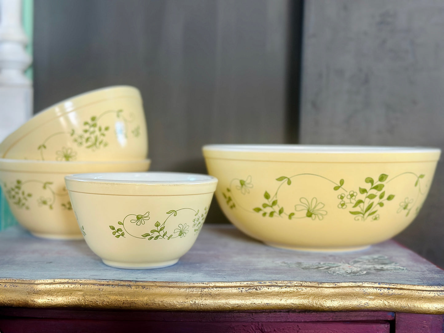 Vintage PYREX - Retro set of 4 bowls