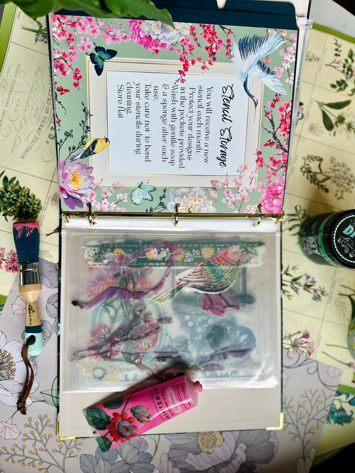 Subscription box Organizer workbook