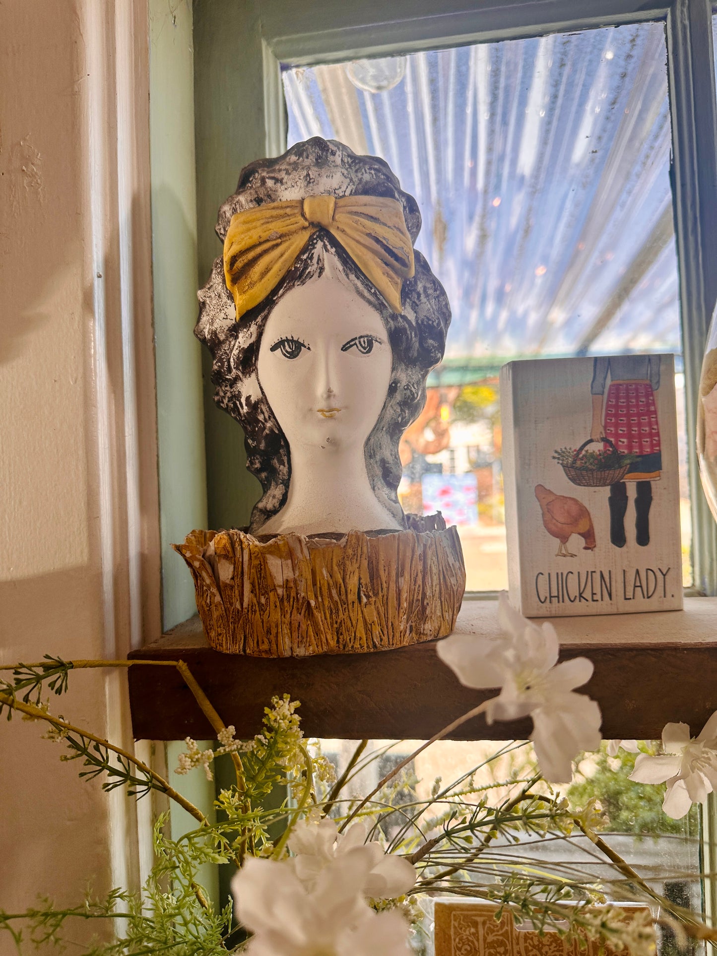 Lipstick Holder Doll Head