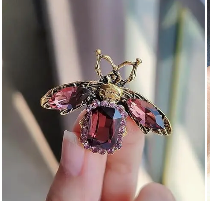 Vintage Glam Bee Brooch – DIY À GOGO