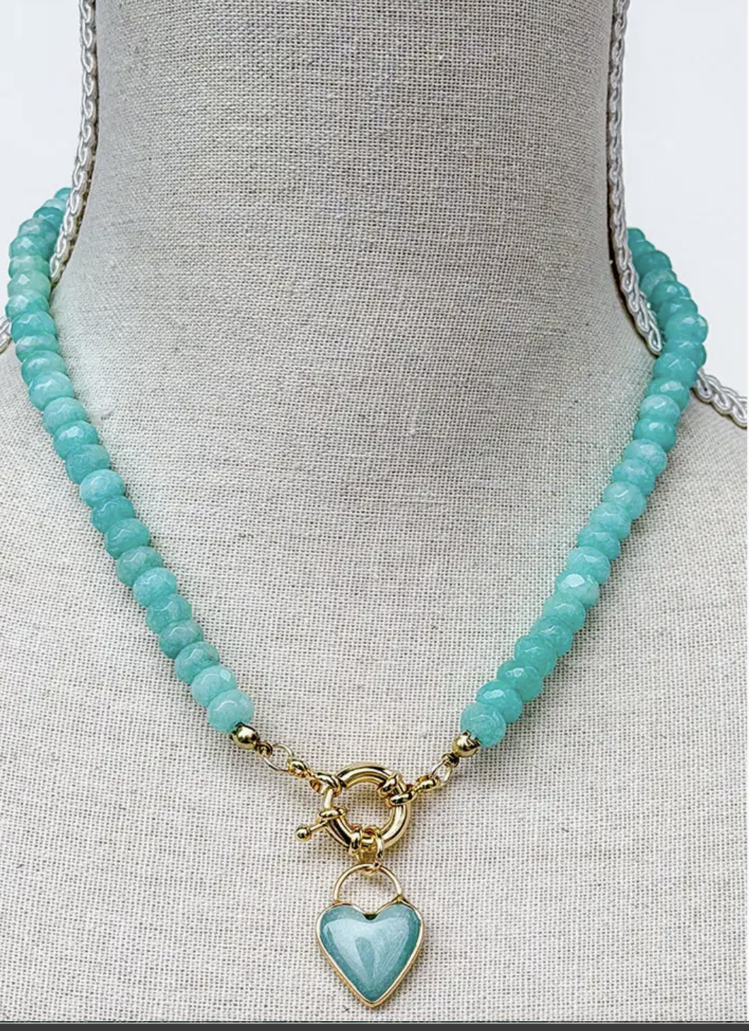 Beaded necklace with heart