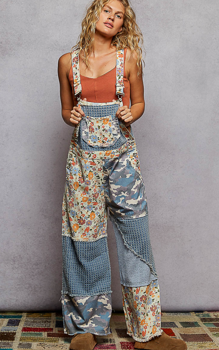 Floral Printed frayed overalls