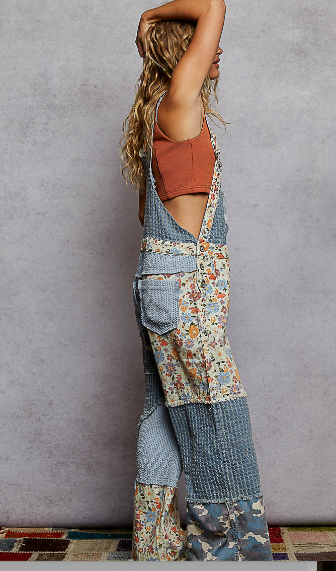 Floral Printed frayed overalls
