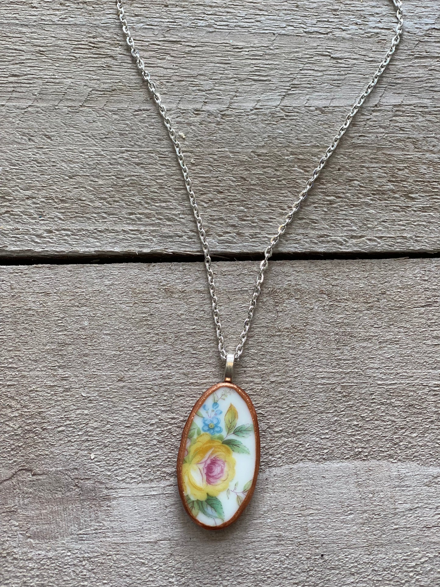 Broken Plate Oval Necklace- Yellow Flower