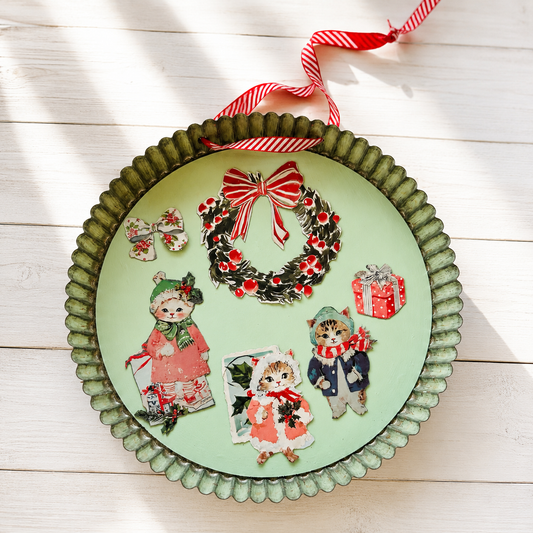 Pie pan with Christmas Magnets