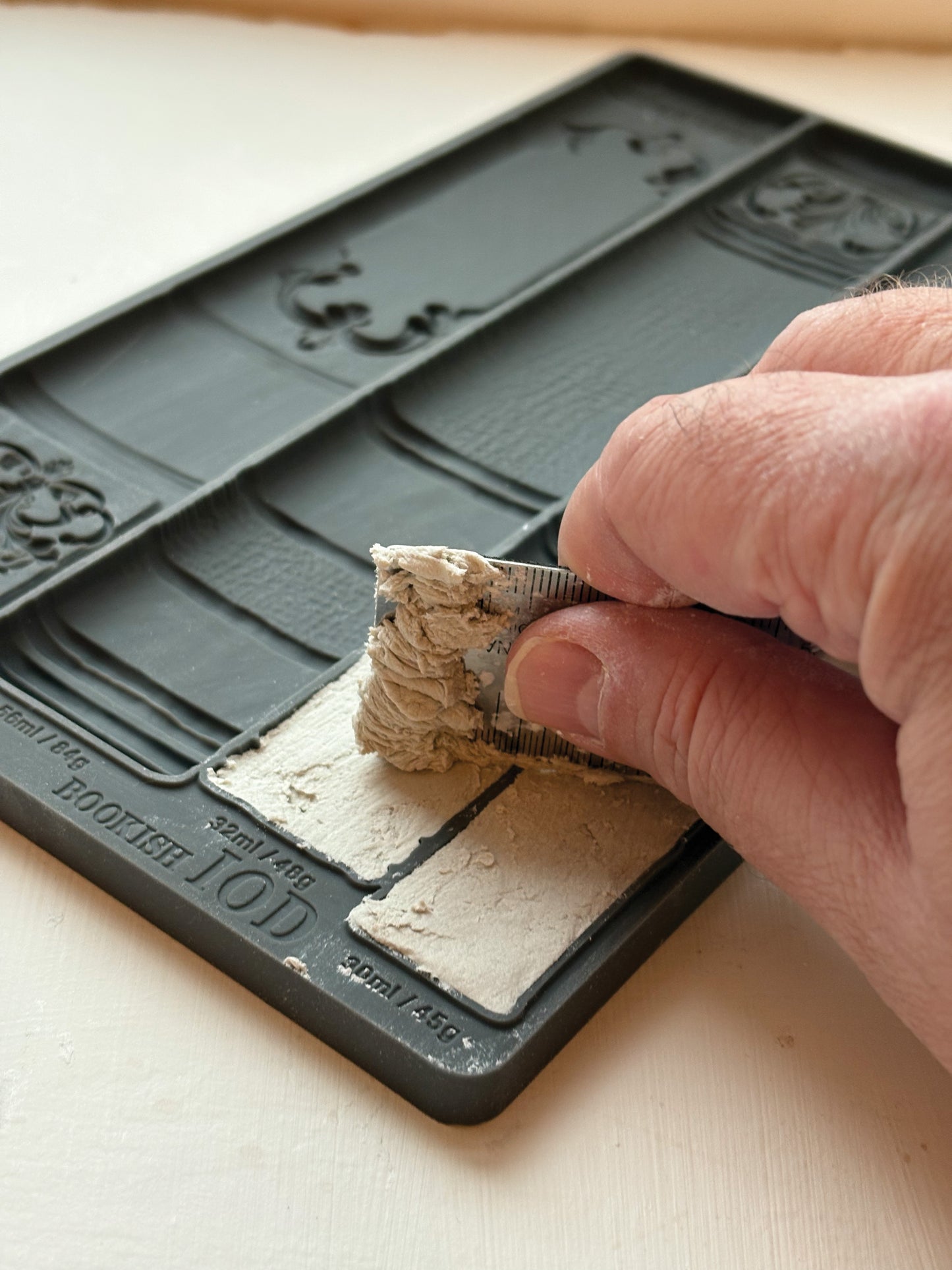 Book End mould BOOKISH 6X10 IOD MOULD™