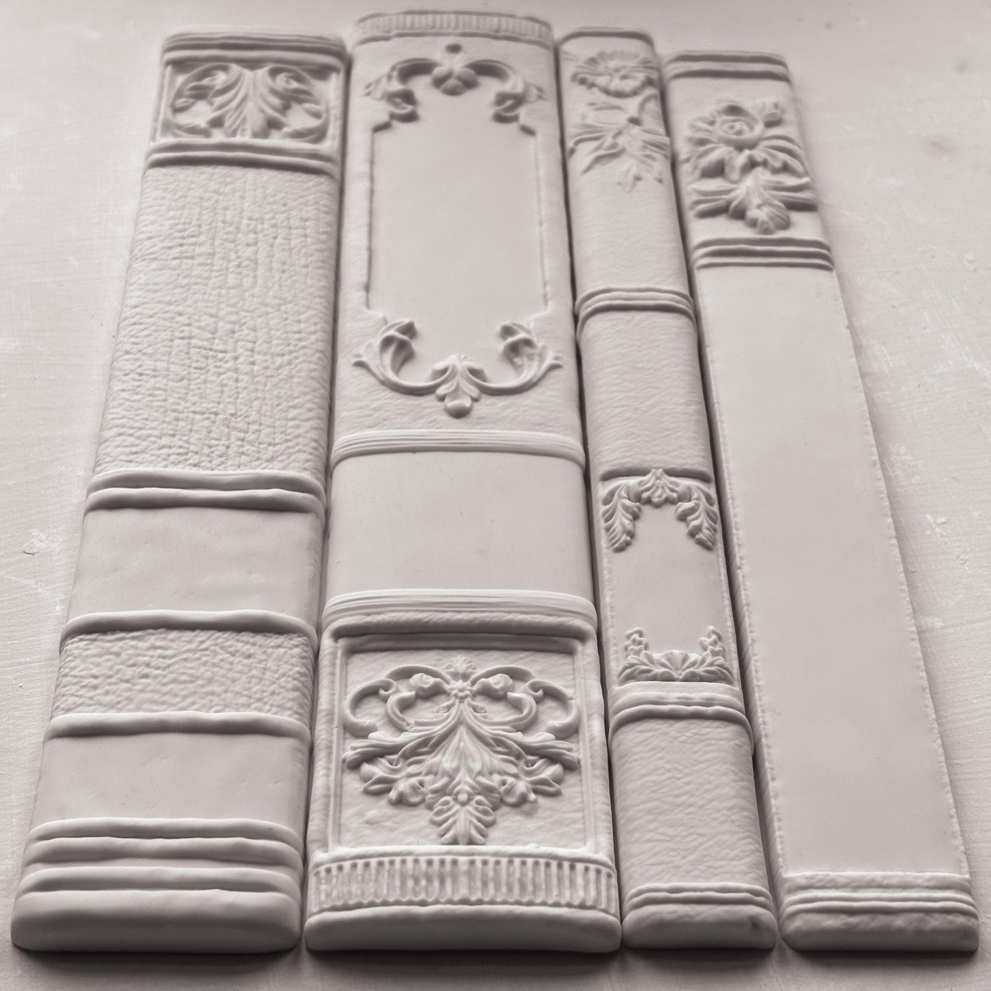 Book End mould BOOKISH 6X10 IOD MOULD™