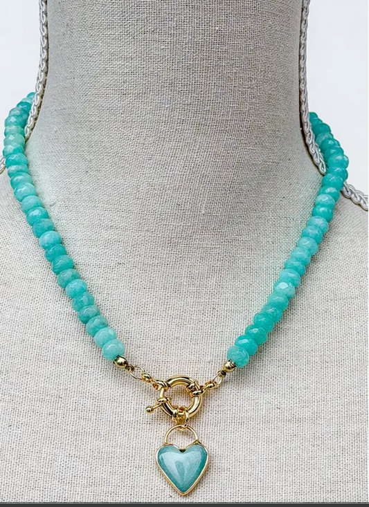 Beaded necklace with heart