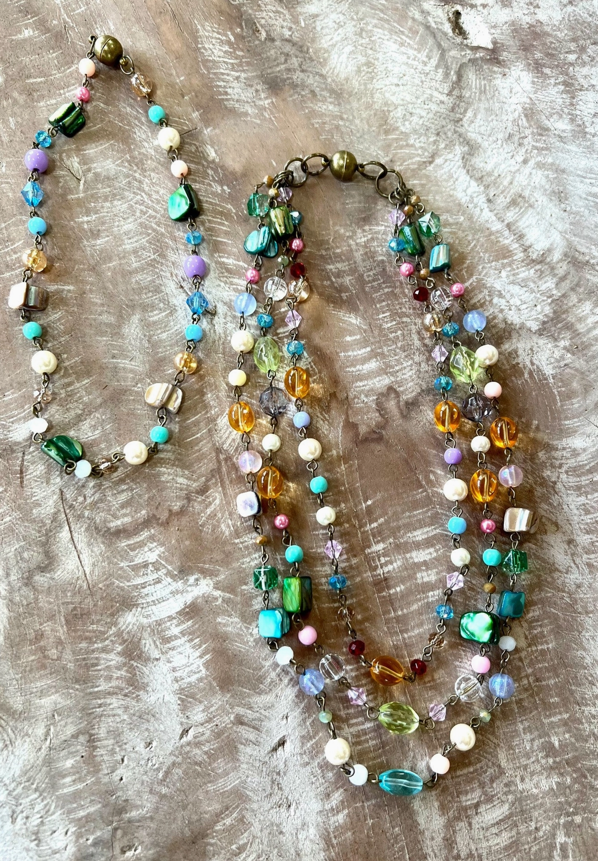 Multicolored necklace