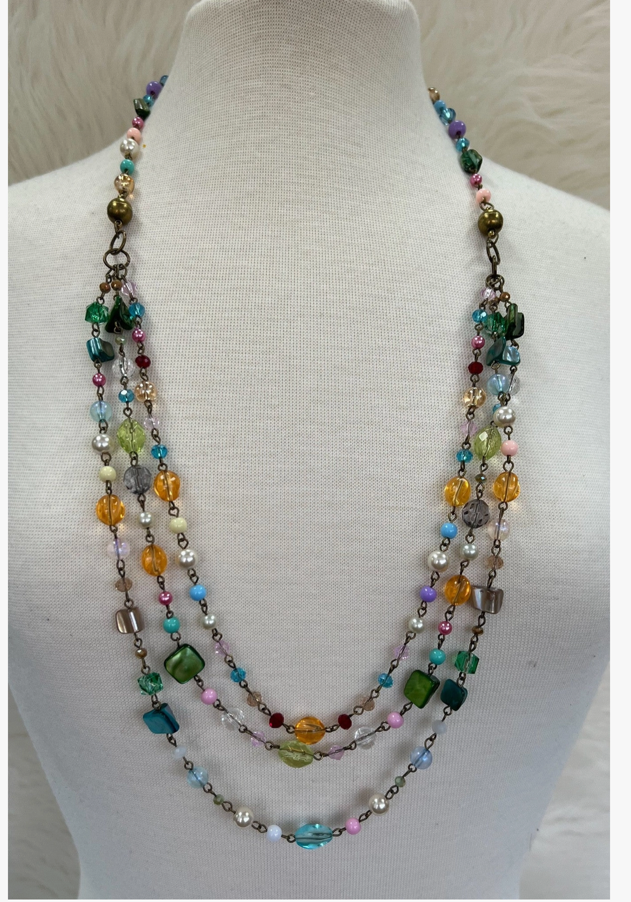 Multicolored necklace
