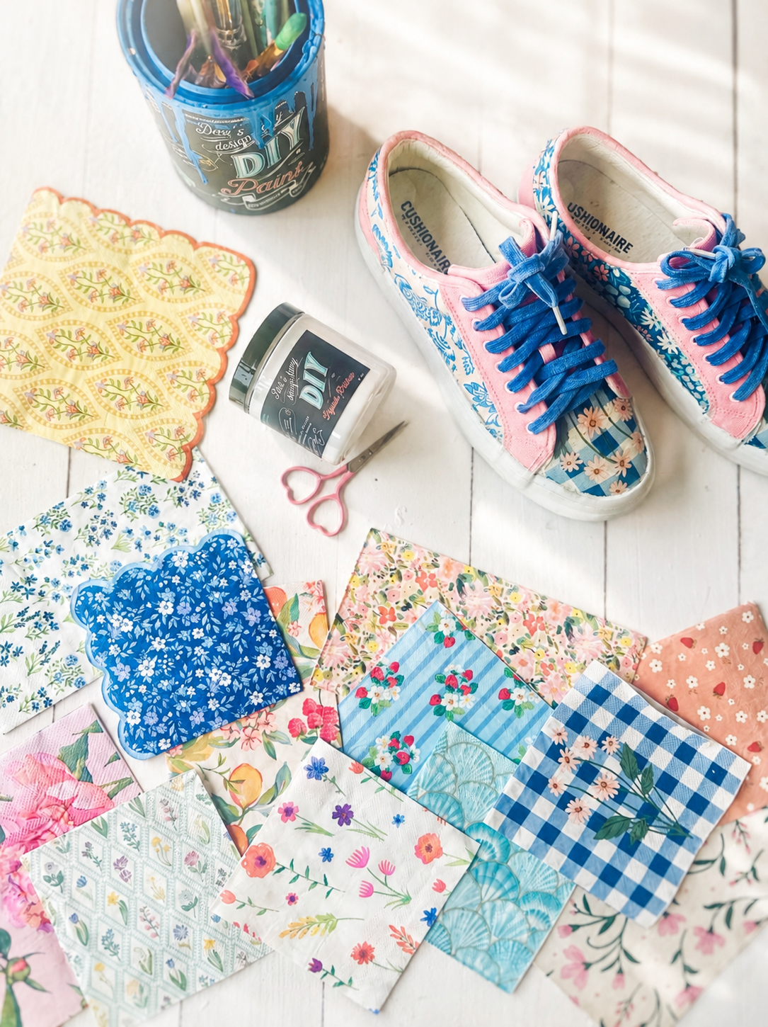 🎁 Assorted pack of 12 decoupage napkins for shoes and other projects (100% off)