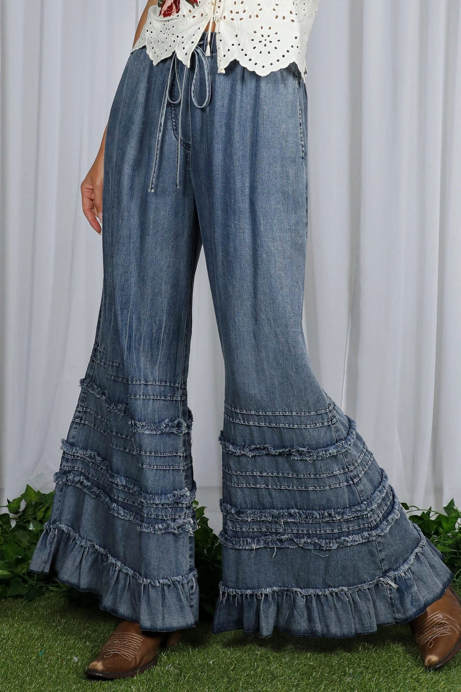 Wide Ruffled Leg Jeans!