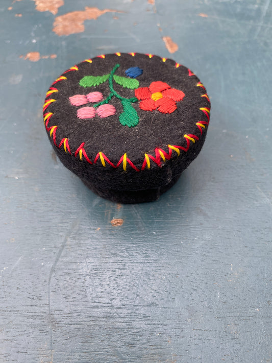 Floral trinket box