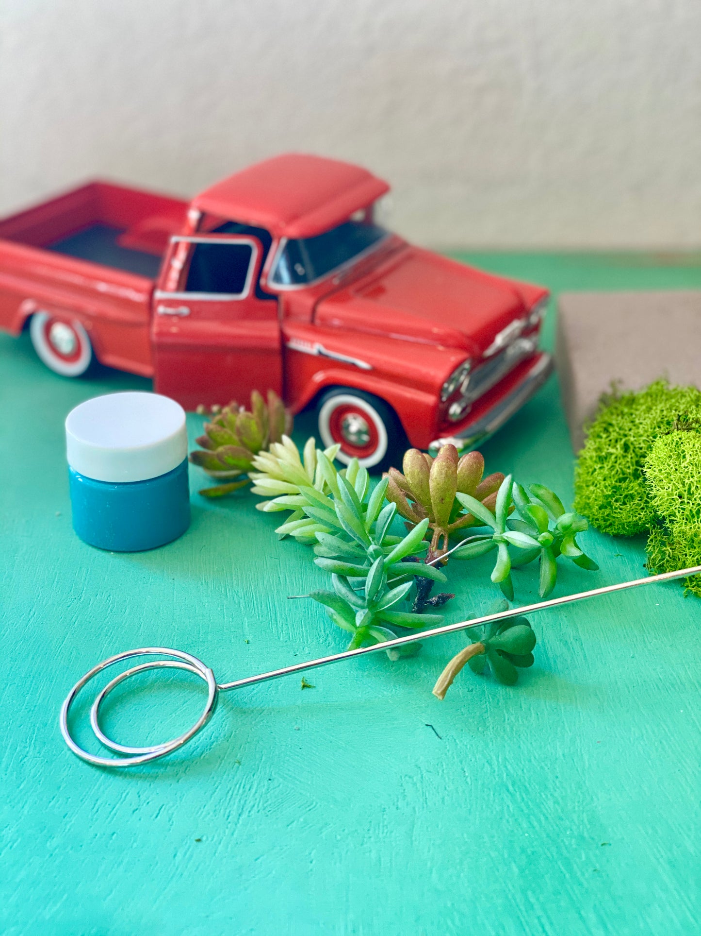 large vintage truck kit ( succulent photo holder)